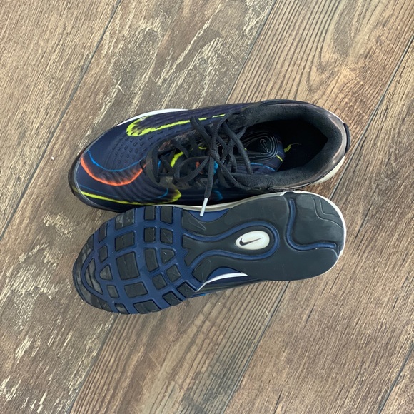 Nike Air Max Deluxe in Black/Midnight Navy - Picture 7 of 8